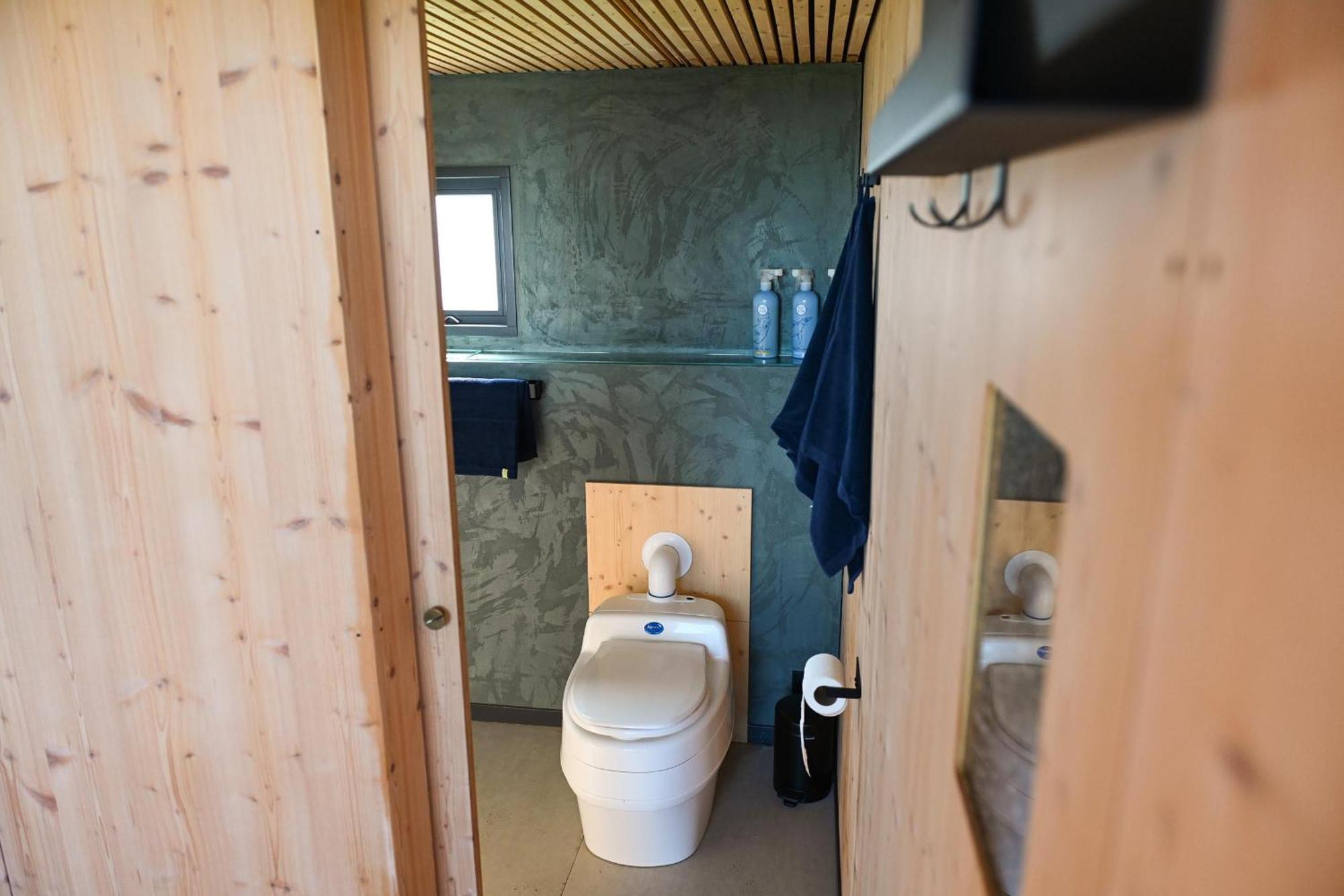 Tiny House Pioneer 18 Zur Meerseite - Green Tiny Village Harlesiel Каролінензіль Екстер'єр фото